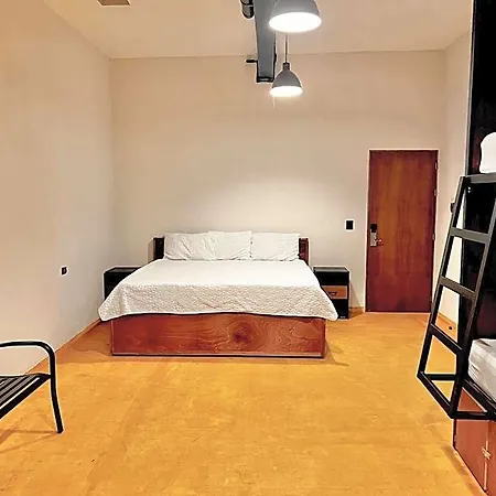 Caleta Hostel Rooftop & Pool