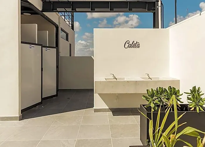 Caleta Rooftop & Pool Hotel